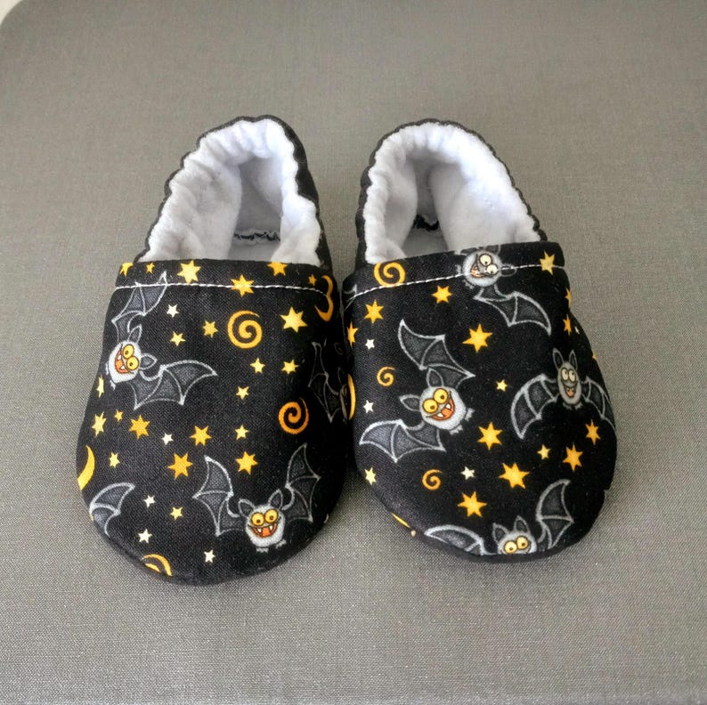 Halloween theme baby shoes, bats theme baby soft shoes