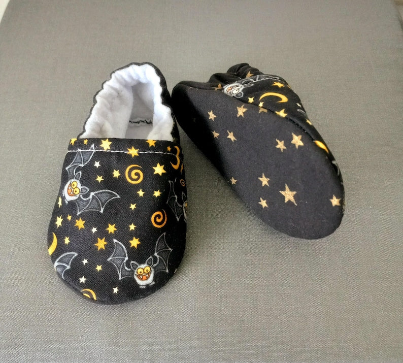 Halloween theme baby shoes, bats theme baby soft shoes