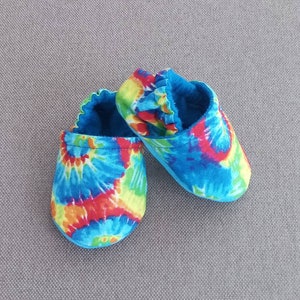Tie dye printed fabric baby shoes - Tie die printed cotton fabric - Made to order item
