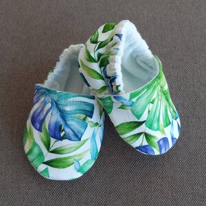 Tropical palms baby shoes