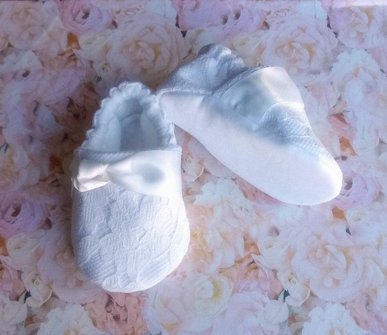 White cotton with lace Baby shoes