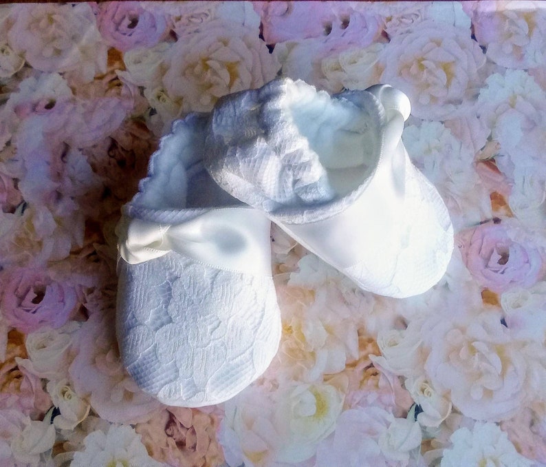 White cotton with lace Baby shoes