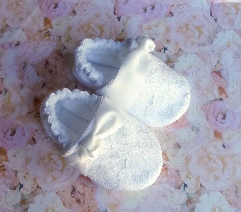 White cotton with lace Baby shoes