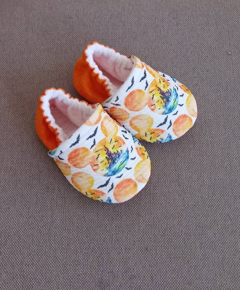 Halloween - Castle baby shoes