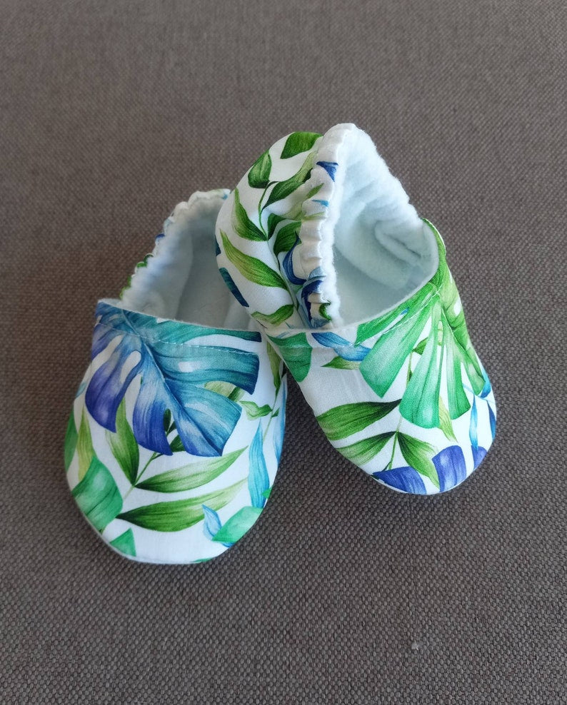 Tropical palms baby shoes