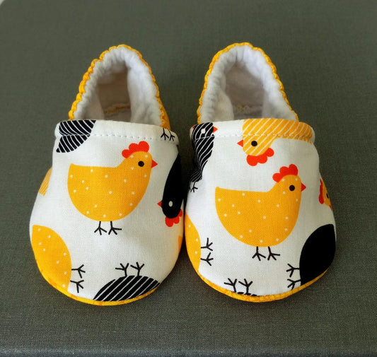 Baby chicks shoes,Chicks fabric shoes,Chicks cotton fabric,Soft baby shoes,Baby shower gift,gift,Baby Boy shoes,Baby girl shoes,Handmade
