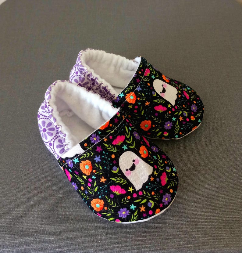 Ghost theme Halloween baby shoes