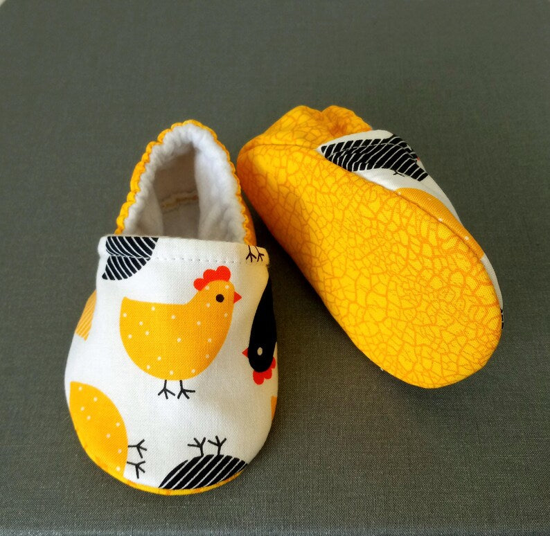 Baby chicks shoes,Chicks fabric shoes,Chicks cotton fabric,Soft baby shoes,Baby shower gift,gift,Baby Boy shoes,Baby girl shoes,Handmade