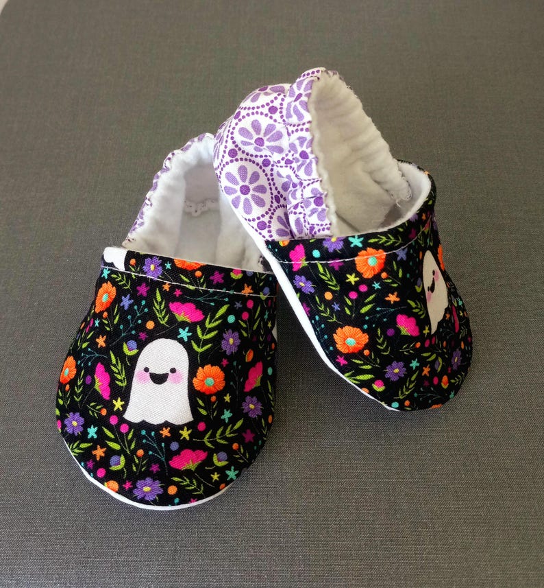 Ghost theme Halloween baby shoes