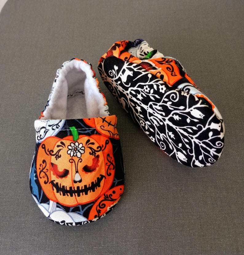 Halloween theme baby shoes - Made to order item