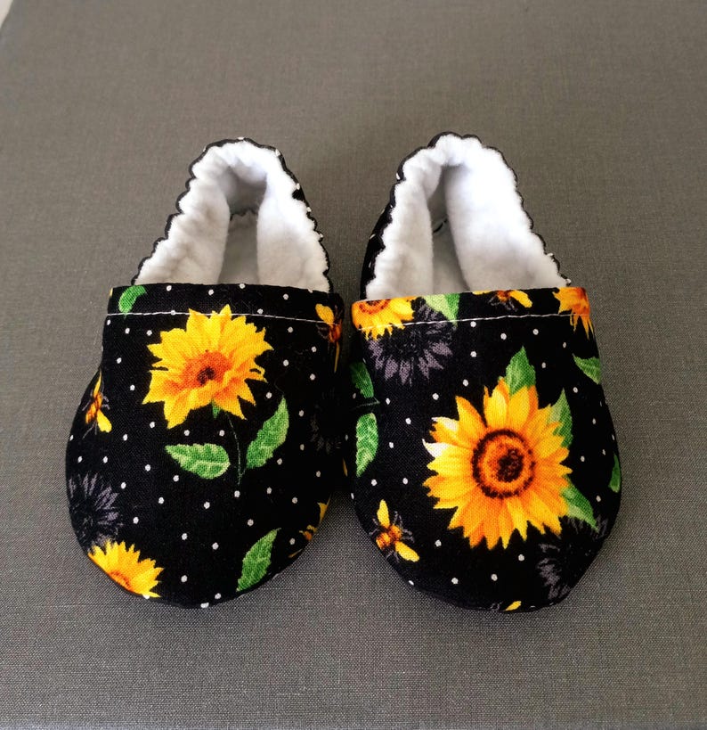Sunflower baby shoes, Floral baby shoes