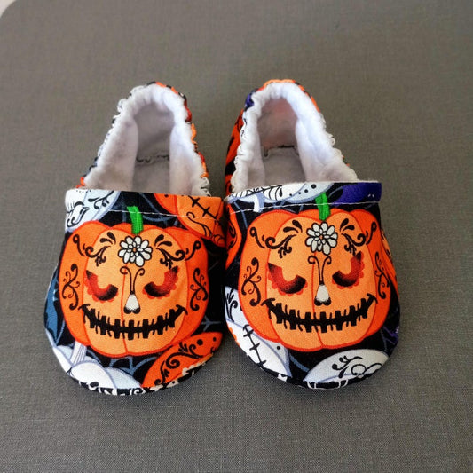 Halloween theme baby shoes - Made to order item