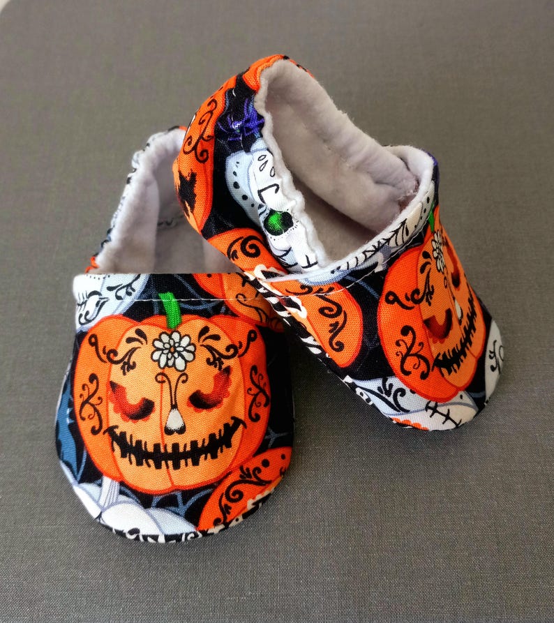 Halloween theme baby shoes - Made to order item
