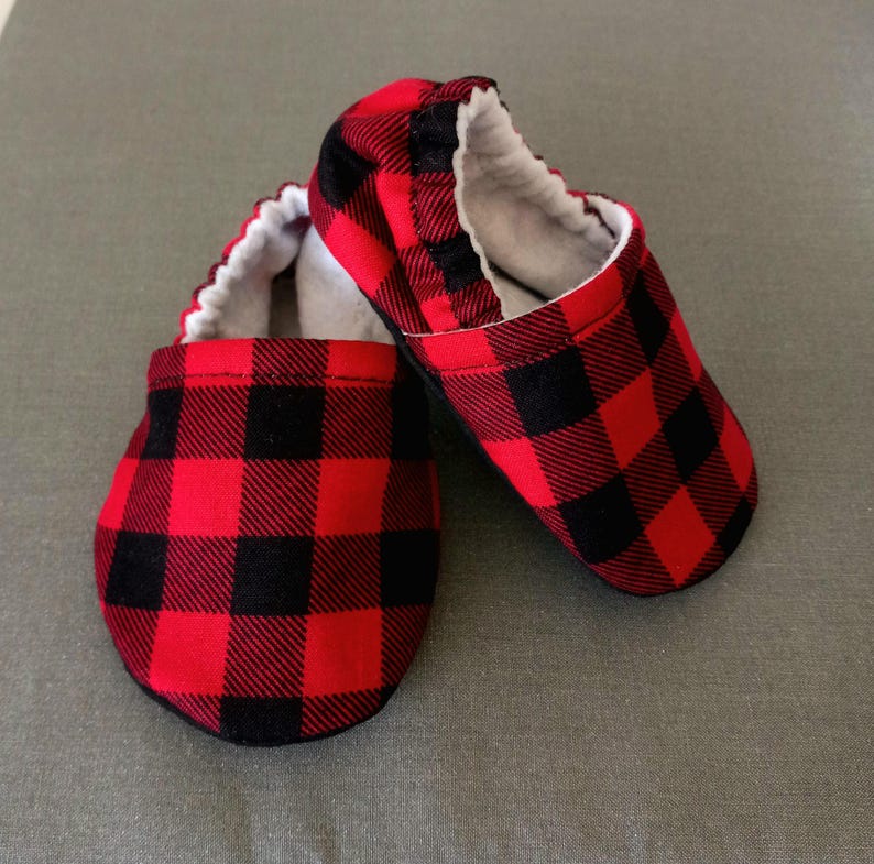 Buffalo plaid Baby shoes - Holiday theme babys shoes